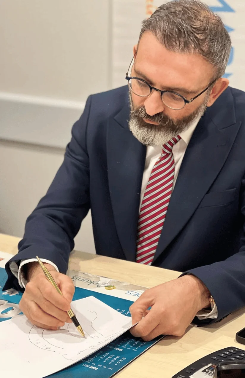 Tüp mide ameliyatı konusunda uzman Prof. Dr. Oğuzhan Karatepe