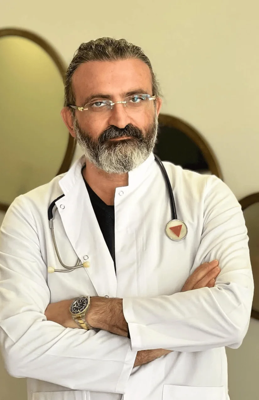 Tüp mide ameliyatını gerçekleştiren doktor Oğuzhan Karatepe